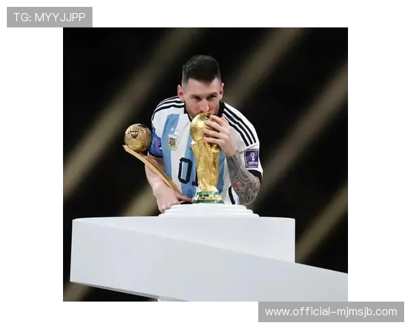 世界杯拿冠军的历史回顾与精彩瞬间全纪录，带你了解每一届冠军的辉煌时刻